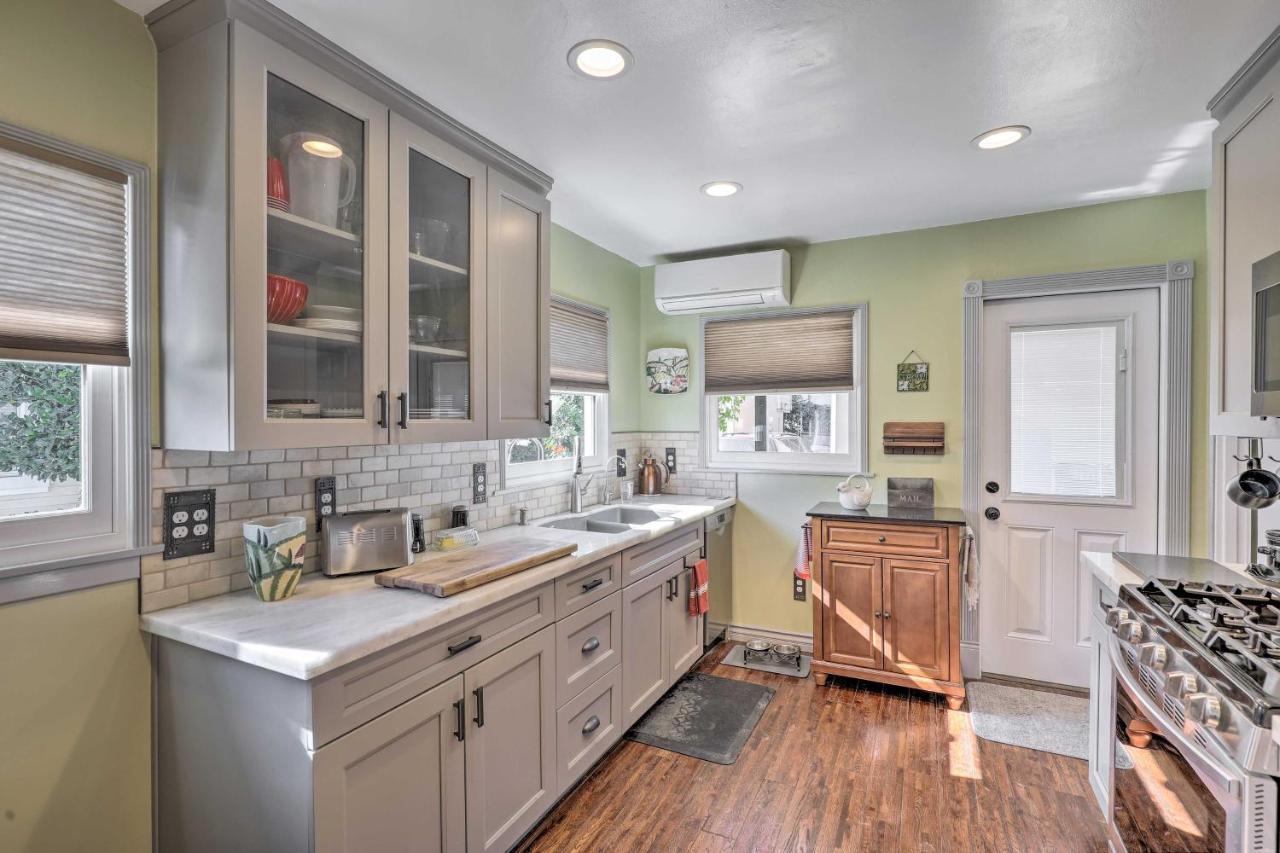 Charming Craftsman Cottage With Garden And Hot Tub! Fullerton Exterior foto